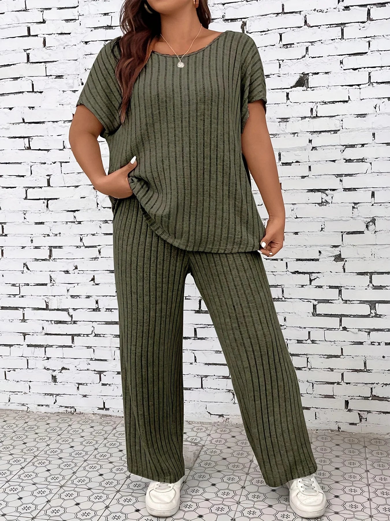 Plus Size Women’s Casual Two-Piece Outfit Striped Top and Wide-Leg Pants Set Comfortable Lounge Wear