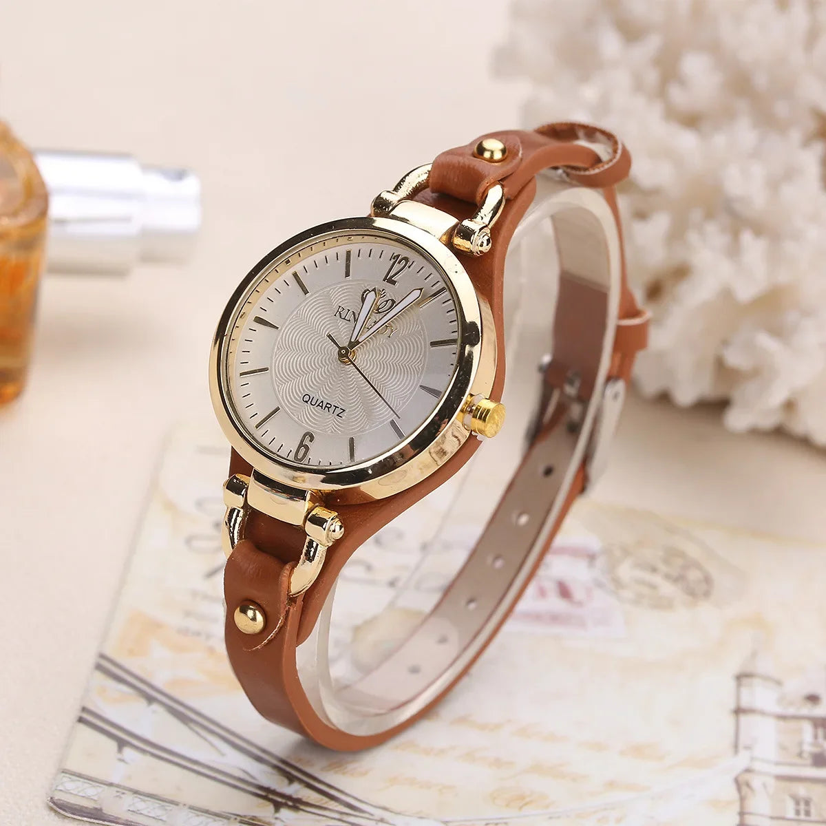 2024 Quartz Watch PU Leather Thin Strap Ladies Watch Relojes Para Mujer.