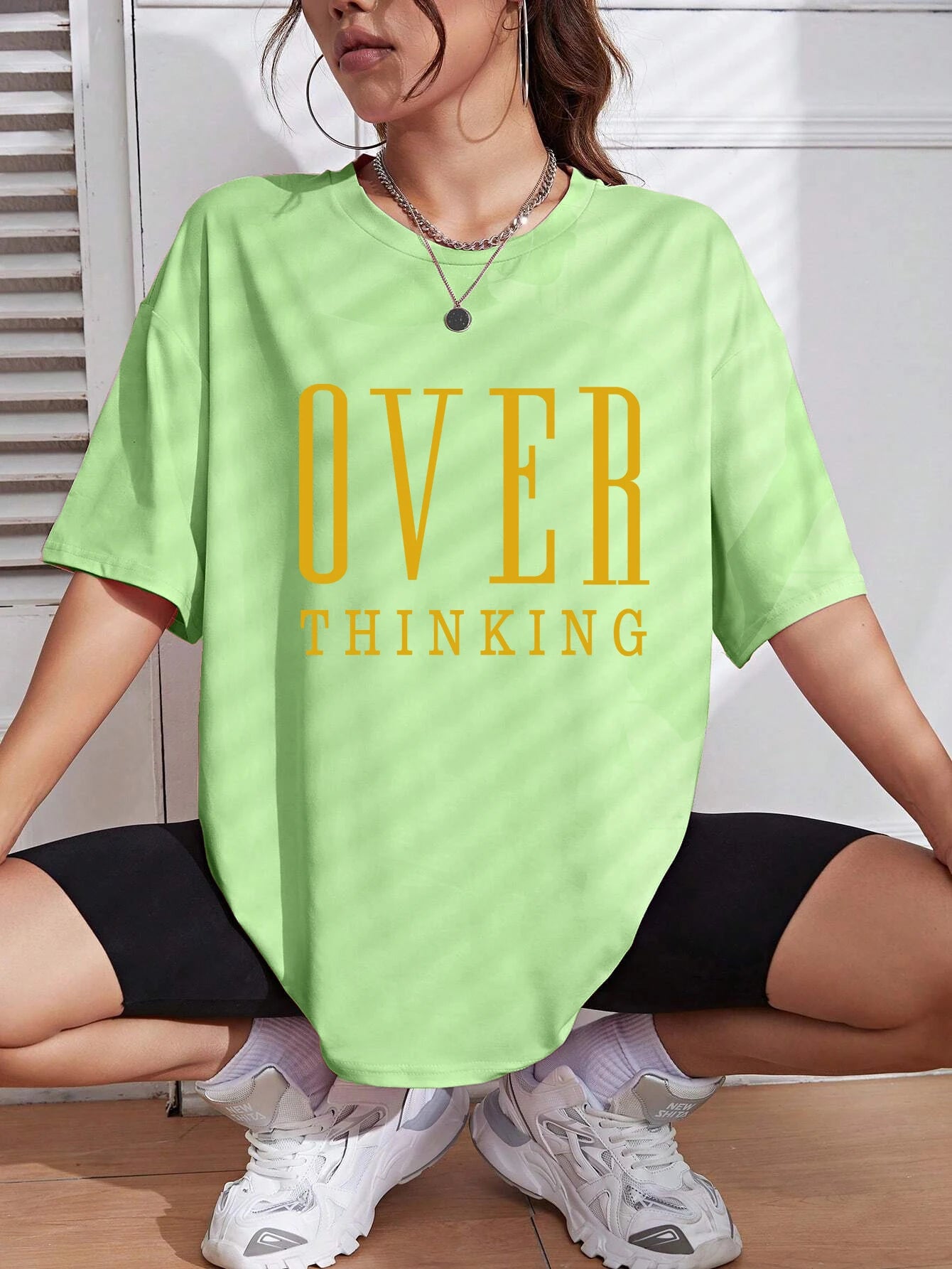 Over Thinking Letter Print Breathable Vintage O-Neck T-Shirt.