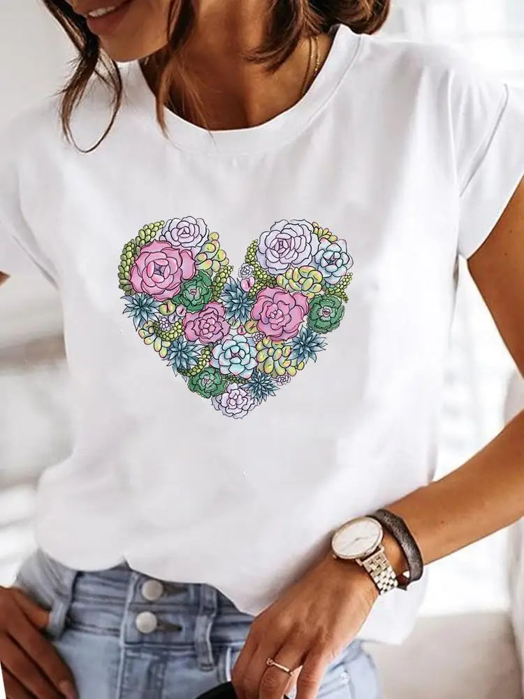 Ladies Fashion Female Graphic Women Love Heart T-shirts.