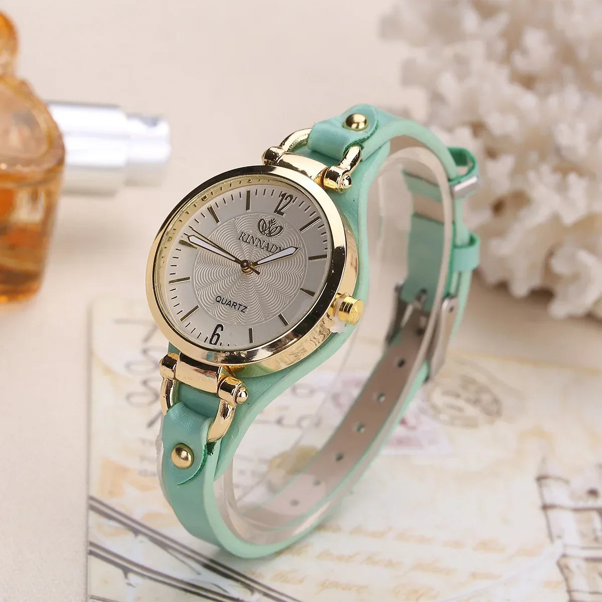 2024 Quartz Watch PU Leather Thin Strap Ladies Watch Relojes Para Mujer.