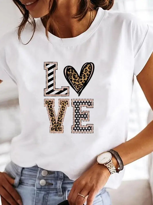 Ladies Fashion Female Graphic Women Love Heart T-shirts.