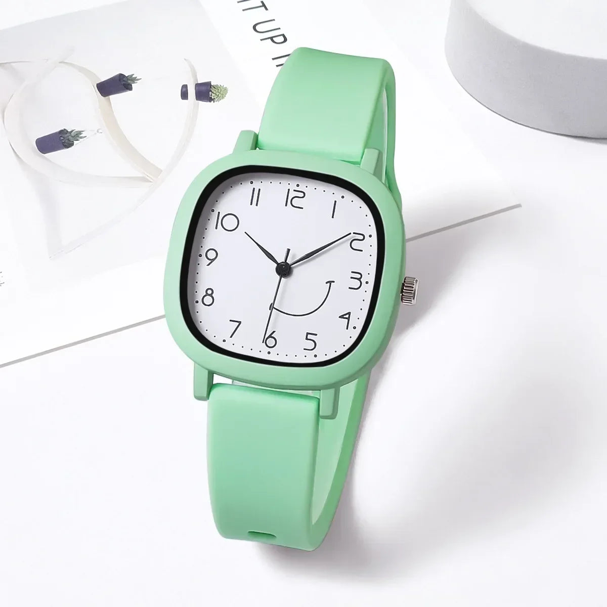 Brand Quartz Watches New Jelly Colored Silicone Strap Sports Watch Smile.