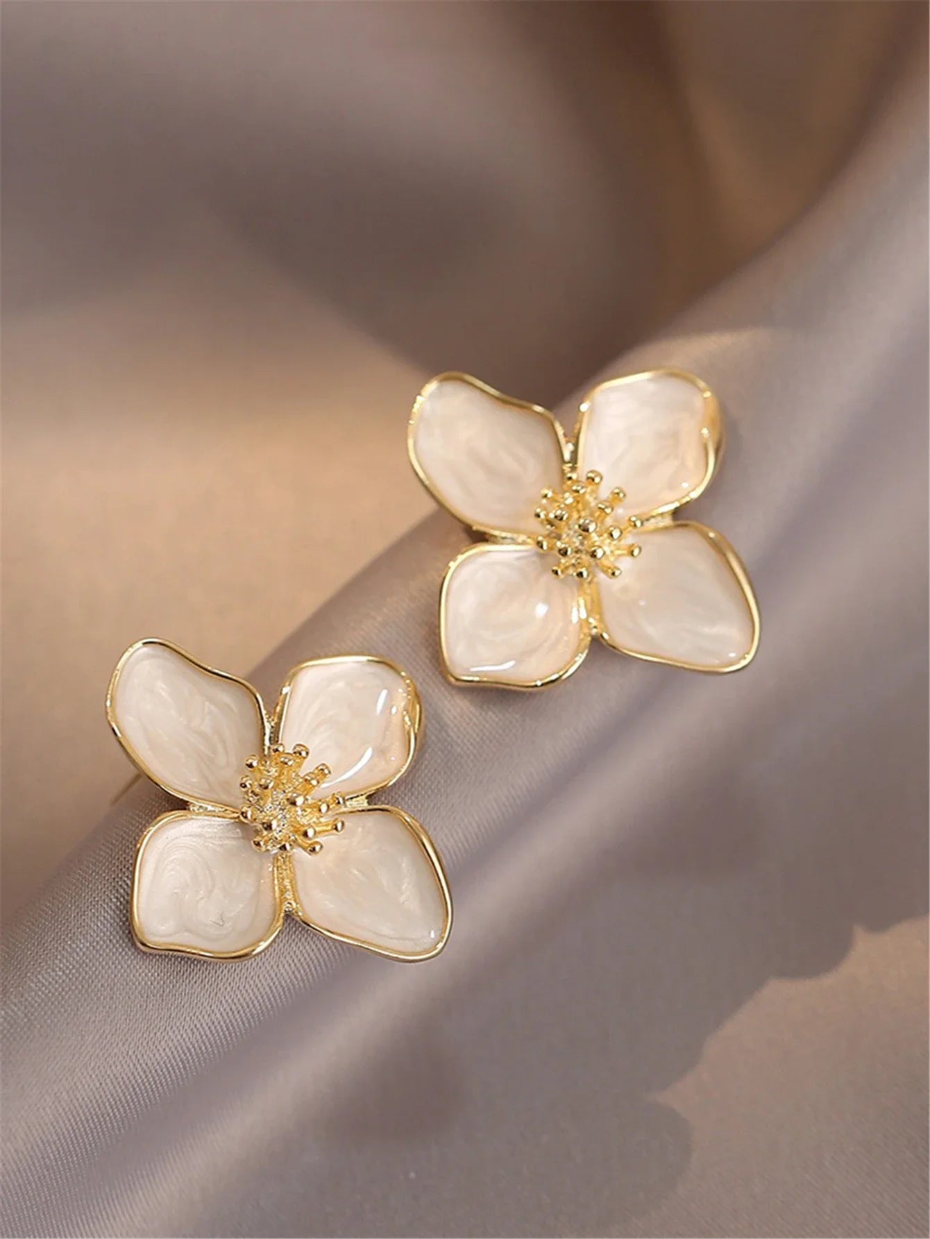 Glaze Flower Earrings