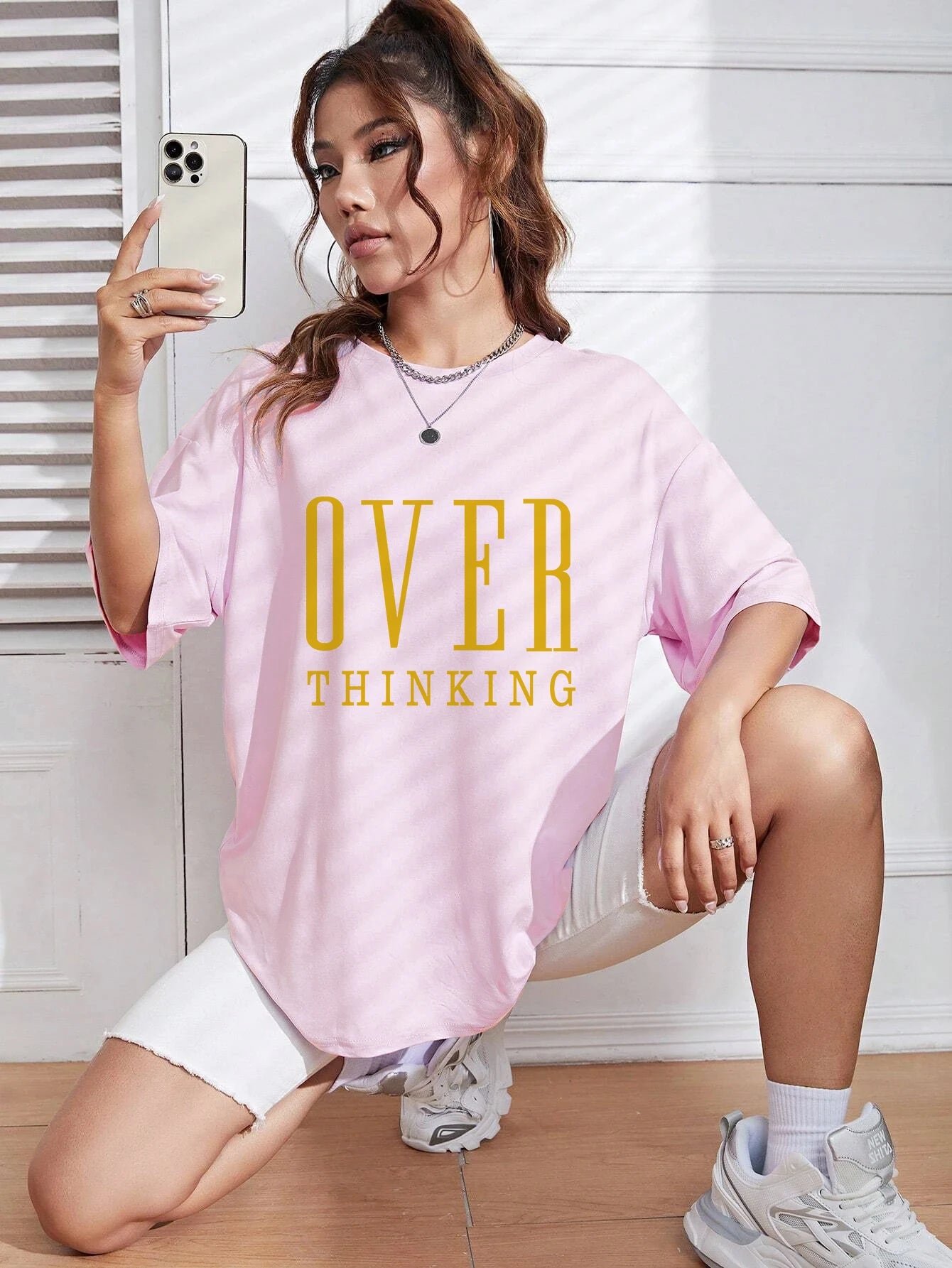 Over Thinking Letter Print Breathable Vintage O-Neck T-Shirt.