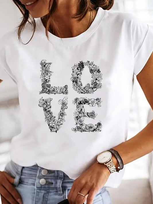 Ladies Fashion Female Graphic Women Love Heart T-shirts.