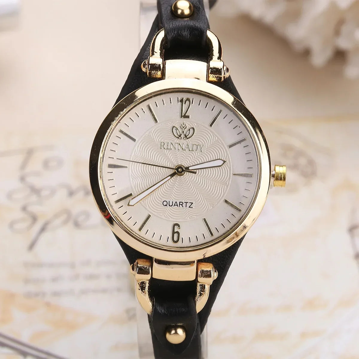 2024 Quartz Watch PU Leather Thin Strap Ladies Watch Relojes Para Mujer.