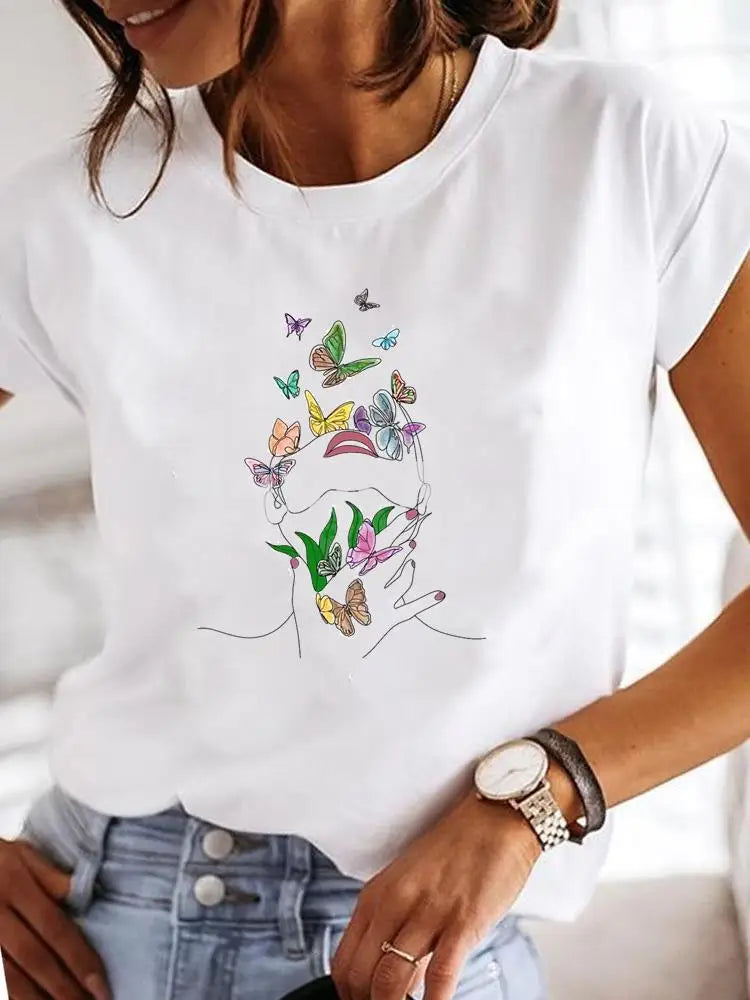 Ladies Fashion Female Graphic Women Love Heart T-shirts.