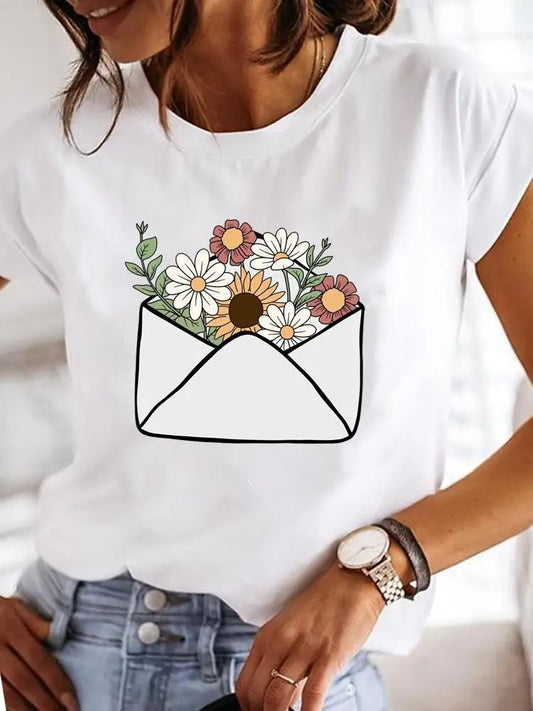 Ladies Fashion Female Graphic Women Love Heart T-shirts.