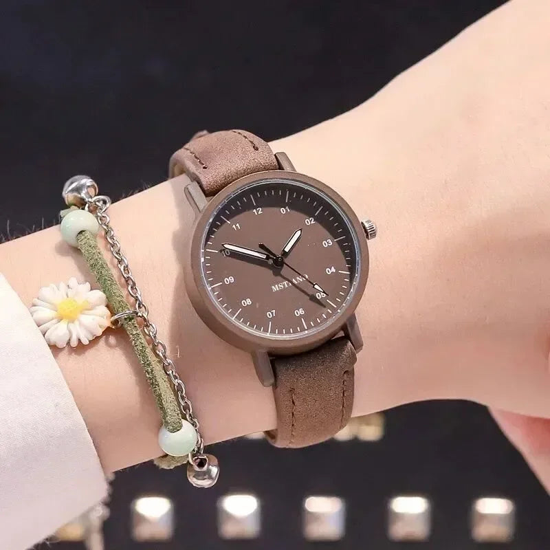 Leather Strap Quartz Wristwatches Waterproof Round Dial Retro Watch Reloj Para Mujer.